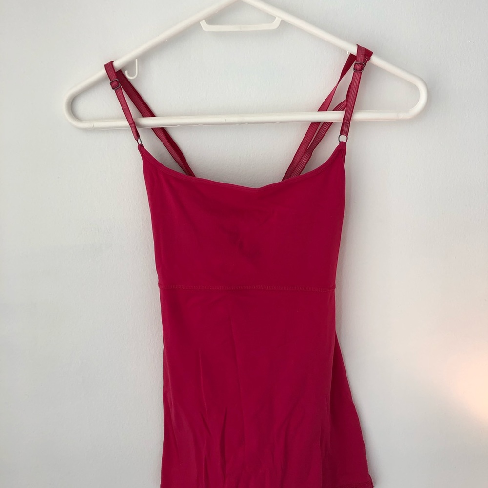 Lulu lemon raceback top with build in sports bra